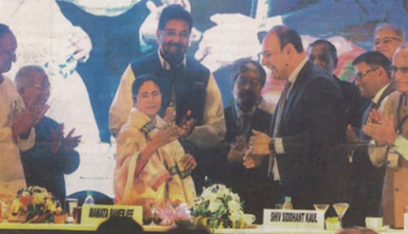 ASSOCHAM 2016: Felicitation of Chief Minister