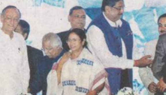 ASSOCHAM 2016: Felicitation of Chief Minister